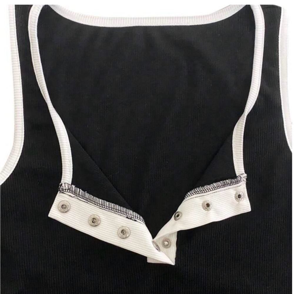 Colorblock Half Button Tank Top - Picture 4 of 4